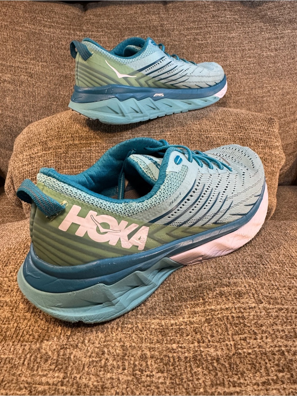 HOKA One One Arahi 4 Women’s Running Shoe Size 10 - Picture 10 of 11